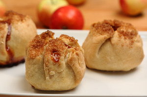 Crimson Gold Mini Apple Pie Bites